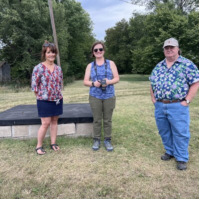 L to R: Pam Tennison-Rindt, Vice-Chairman of LLCPS, Jamee Fiore Krivenko, and Rick Anderson.